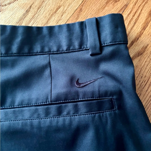 Nike Dri-Fit Golf Performance Black Flat Front Shorts - size 34 - Picture 8 of 8